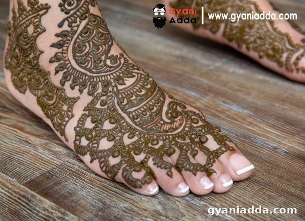 beautiful karwa chauth mehndi design
