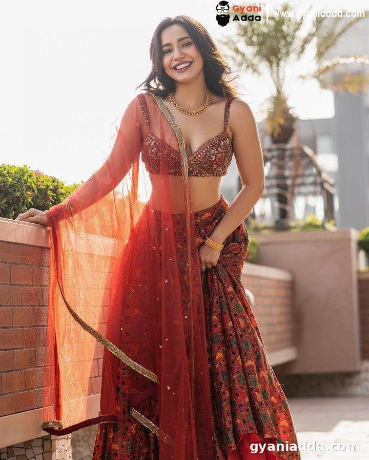 Neha Sharma Eduction