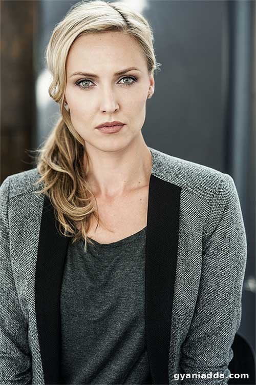 Claire Smithies wiki
