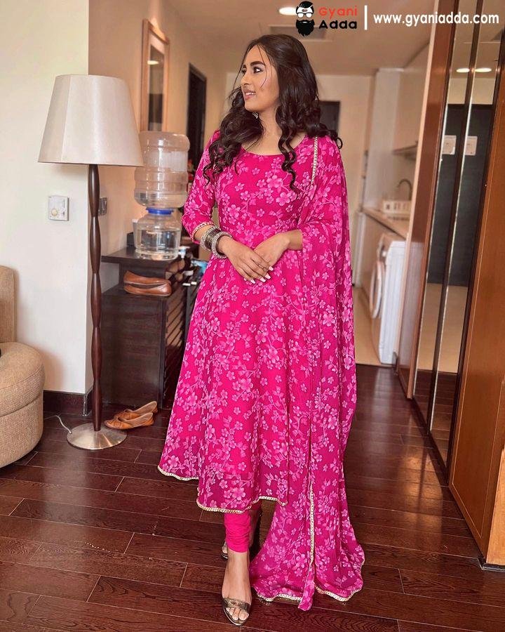 Srushti Dange Height, Affairs, Bio, Net Worth, Age and More 4 Srushti Dange