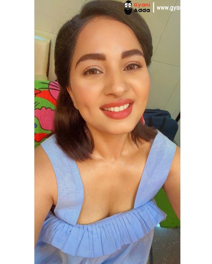Srushti Dange Height, Affairs, Bio, Net Worth, Age and More 7 Srushti Dange image