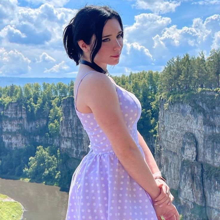 Sweetie Fox Biography